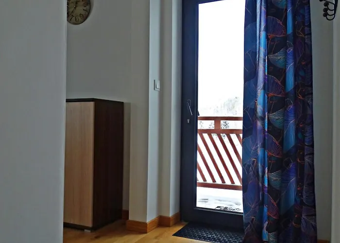 Widokówka Gospodarstwo agroturystyczne *